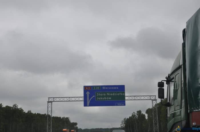 Дорога через Варшаву от белорусско-польской границы до Чехии.