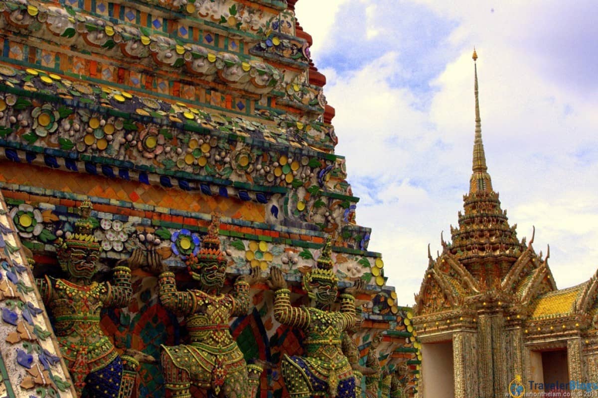 Арун бангкок. Ват Арун Бангкок. Храм ват Арун Таиланд. Храм ват Арун внутри. Храм рассвета в Бангкоке.