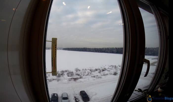 Погодка перед выездом из России: снег, мороз.