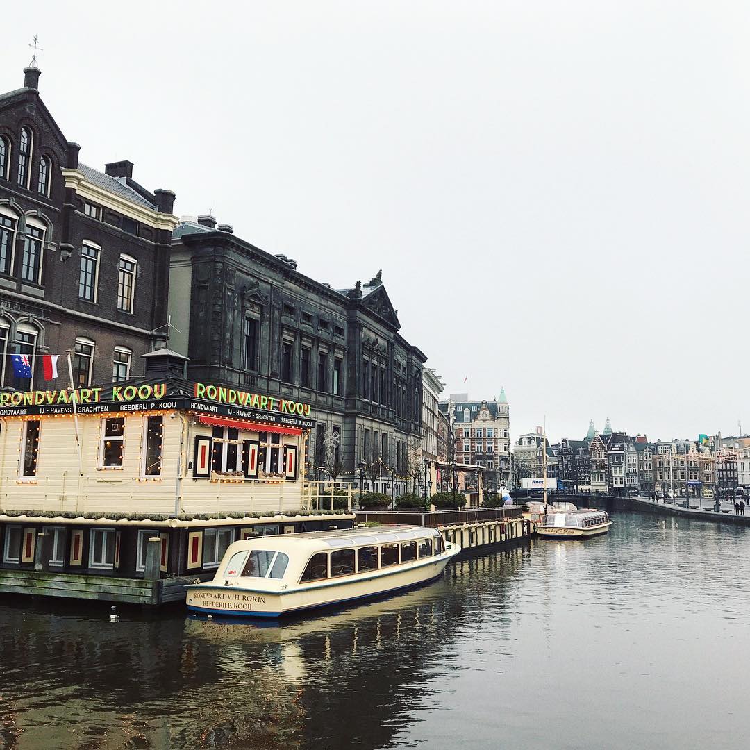 Амстердам, Нидерланды. Реки и каналы Амстердама.