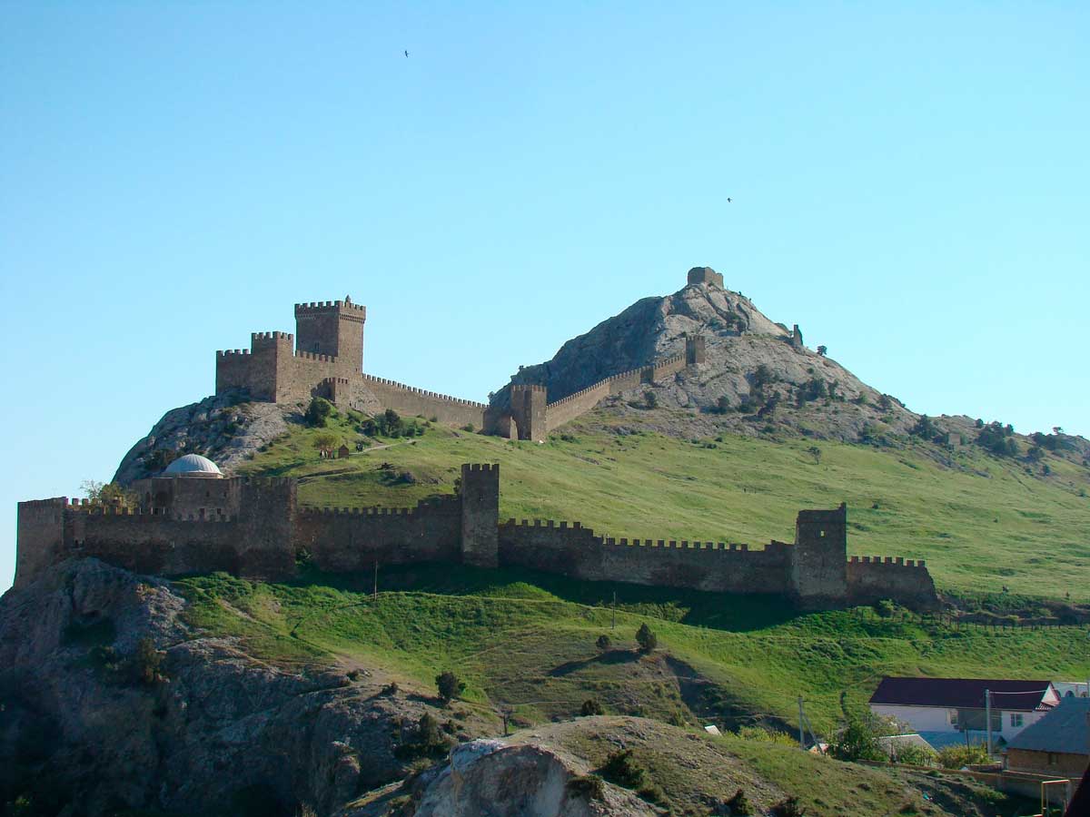 Генуэзская крепость в Судаке.